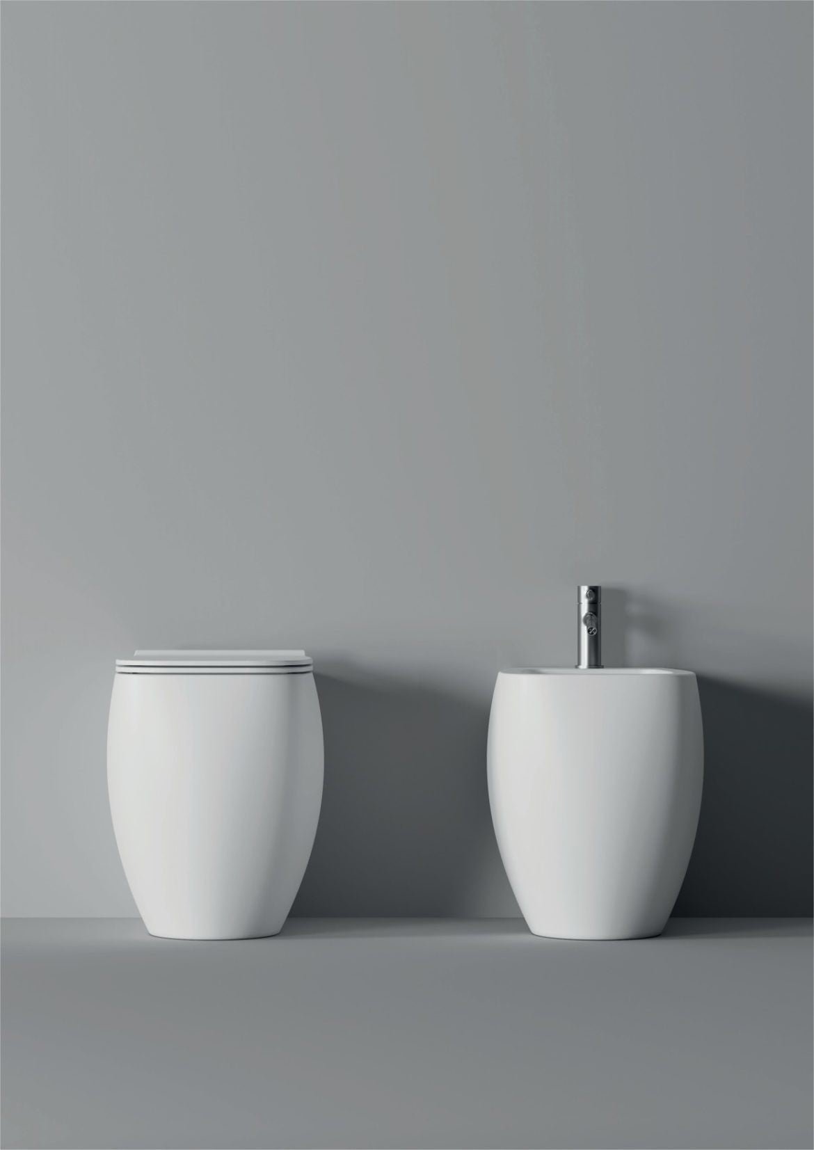 Sanitari filomuro Alice Ceramica Nur H45 senza brida con sedile soft close