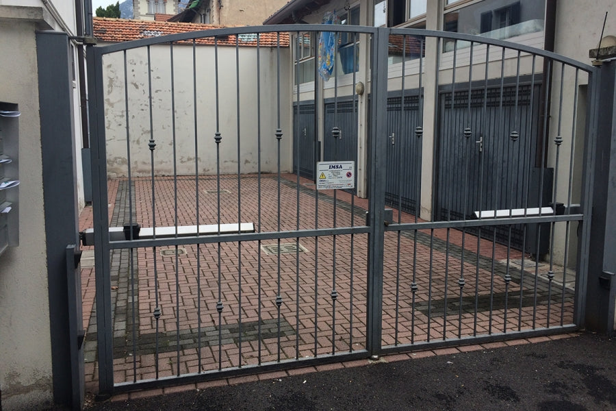 Battente di arresto zincato ad avvitare IBFM art. 470/V