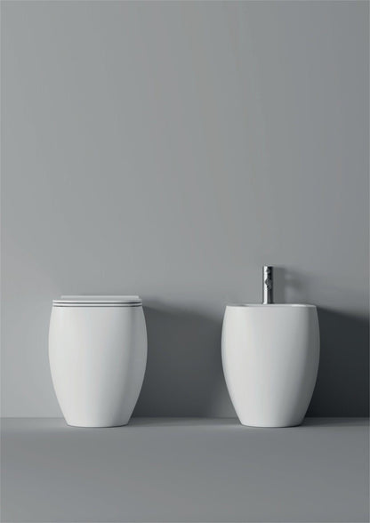 Sanitari filomuro Alice Ceramica Nur H45 senza brida con sedile soft close