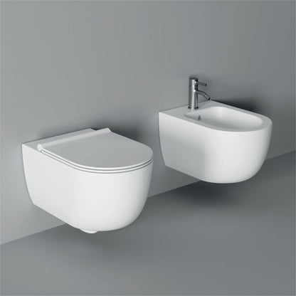 Coppia sanitari sospesi Alice Ceramica Unica 50 senza brida con sedile soft close