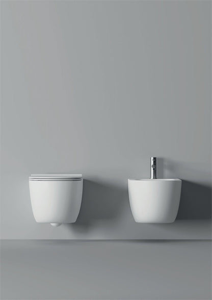 Coppia sanitari sospesi Alice Ceramica Unica 50 senza brida con sedile soft close
